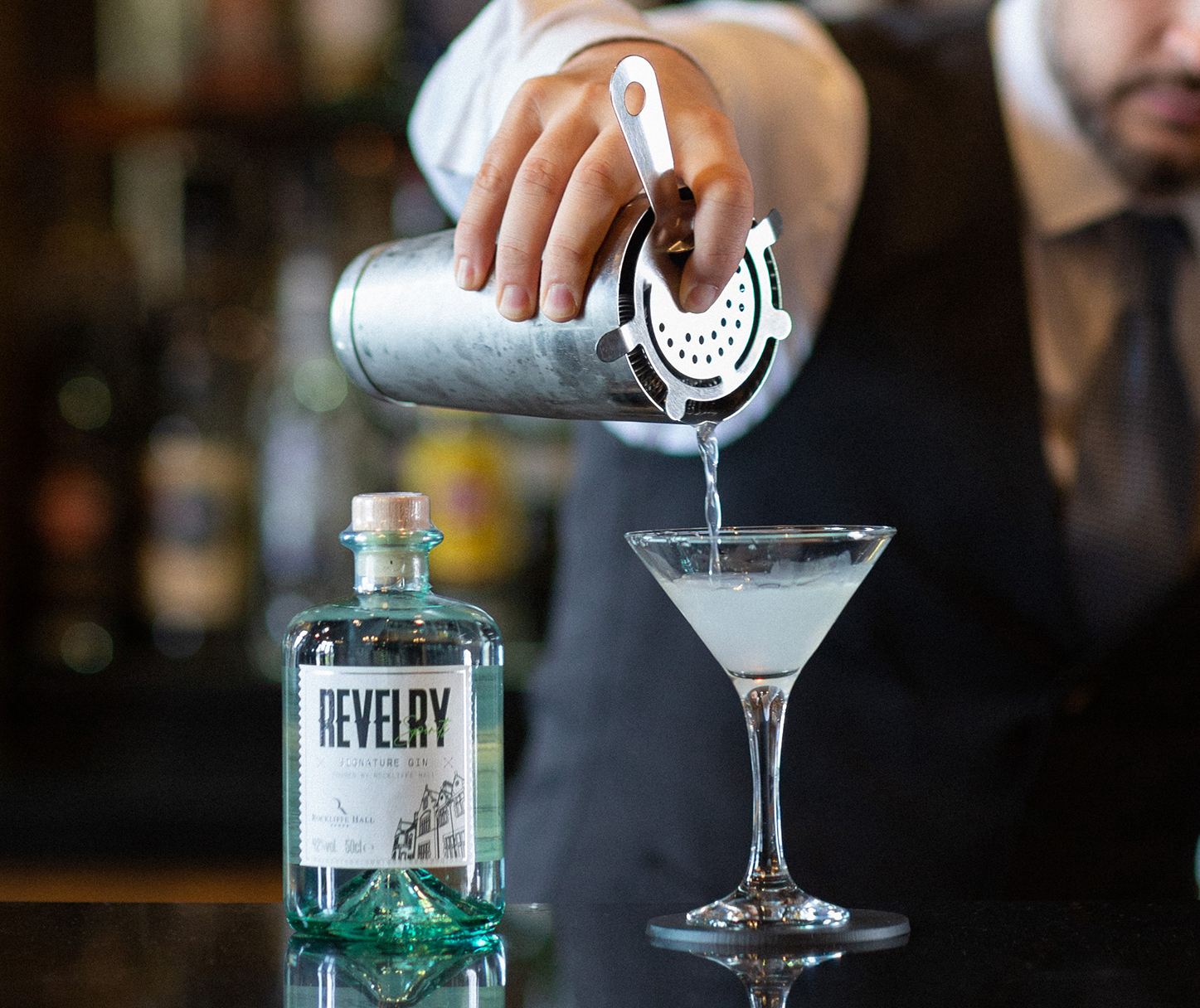 Make Rockliffe Hall’s Signature Gimlet Cocktail with four simple steps