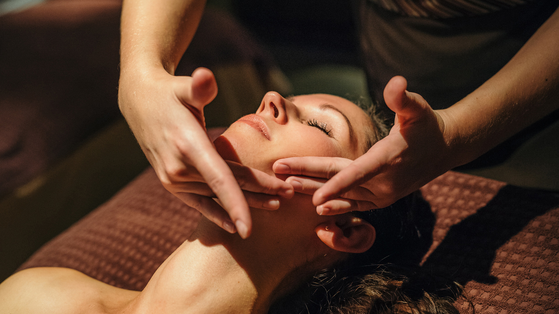 Skincare Tips for Avoiding Dry Skin in January